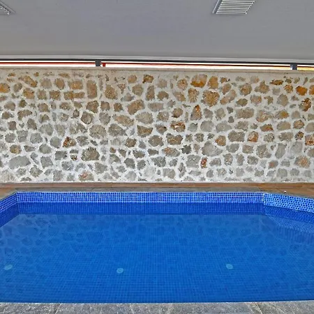 Karaca Kaş